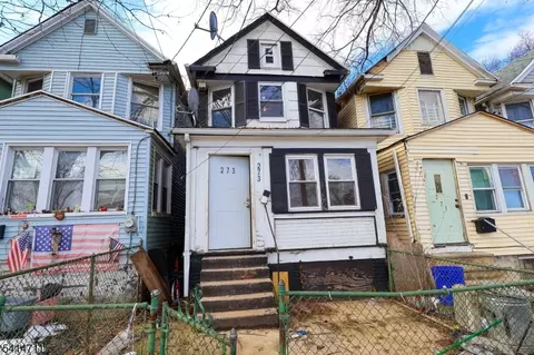 273 S 18th St, Newark, NJ 07103