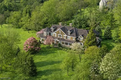 48 Wisteria Way, Bernards Twp, NJ 07920