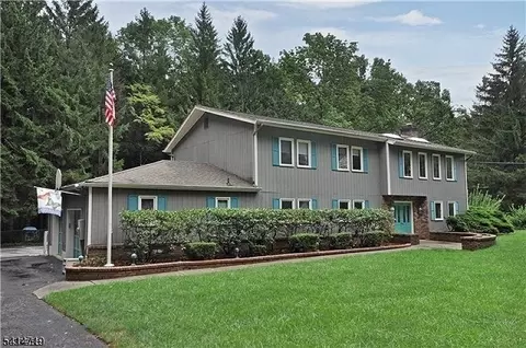 181 Center Grove Rd, Randolph, NJ 07869