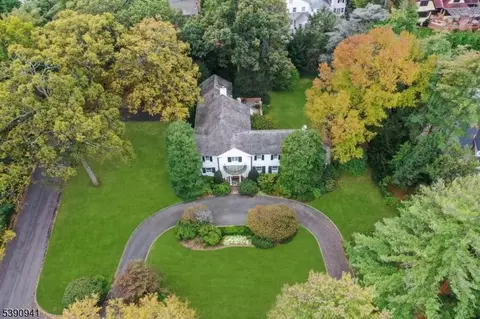 1 Slope Dr, Short Hills, NJ 07078