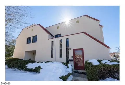 11 Cerone Ct, West Orange, NJ 07052