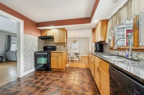 177 Chestnut Dr, Wayne, NJ 07470 photo 12