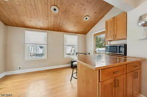 177 Chestnut Dr, Wayne, NJ 07470 photo 9