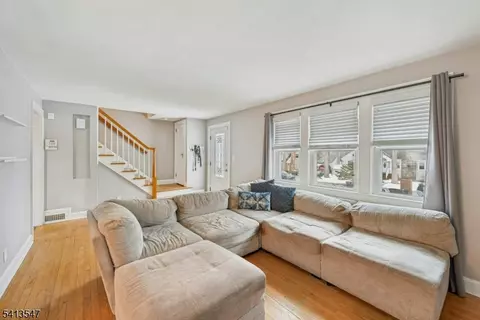 177 Chestnut Dr, Wayne, NJ 07470 photo 3