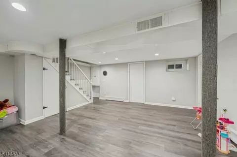 177 Chestnut Dr, Wayne, NJ 07470 photo 20