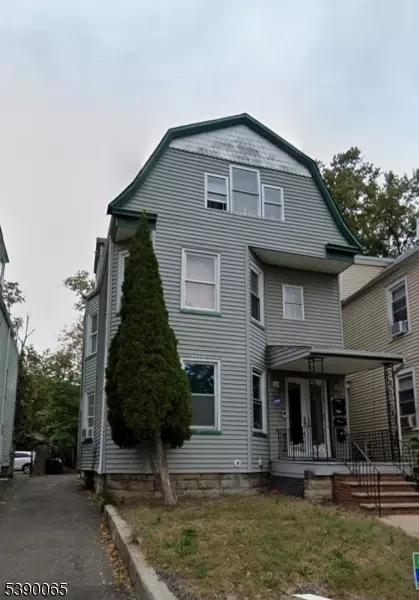 527 N Grove St, East Orange, NJ 07017