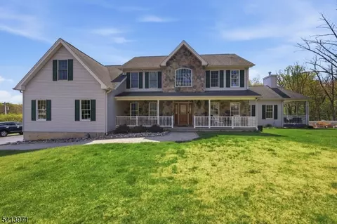 115 Mount Lebanon Rd, Glen Gardner, NJ 08826