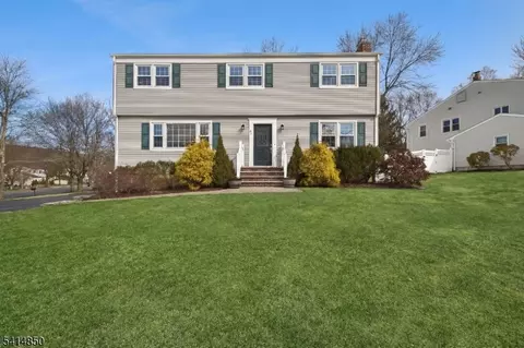 63 Mountain Ave, Mendham, NJ 07945
