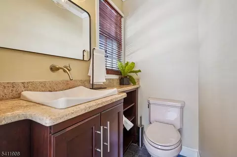 69 Elm St, Summit, NJ 07901 photo 18