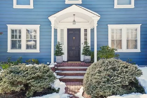 69 Elm St, Summit, NJ 07901 photo 2
