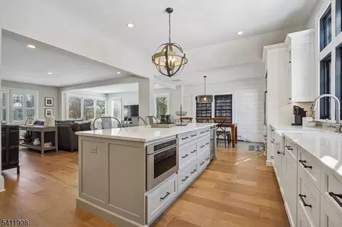 69 Elm St, Summit, NJ 07901 photo 12