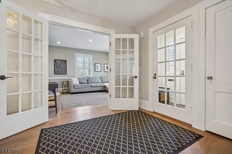 69 Elm St, Summit, NJ 07901 photo 4