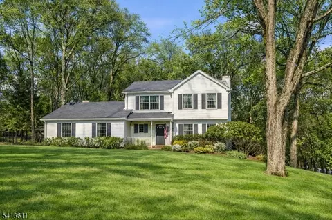 4 Woods Ave, Stanhope, NJ 07874