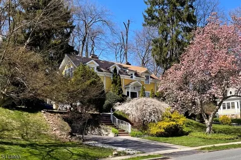 333 Hillside Pl, South Orange Village, NJ 07079