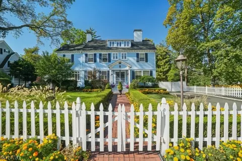 966 Hillside Ave, Plainfield, NJ 07060