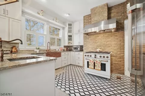 966 Hillside Ave, Plainfield, NJ 07060 photo 11