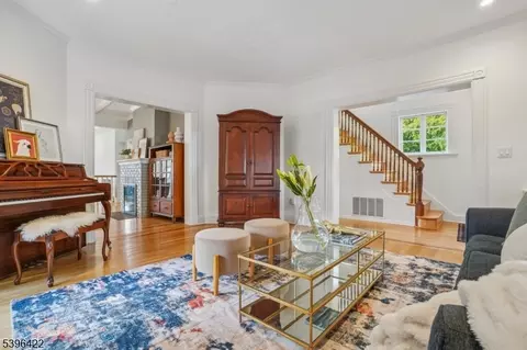 84 Cedar St, Millburn, NJ 07041 photo 7