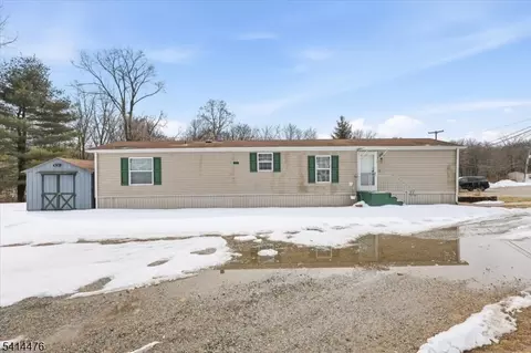 28 Daniel Ln, Rockaway, NJ 07866
