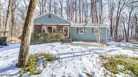 26 Winding Way, Milford, NJ 08848