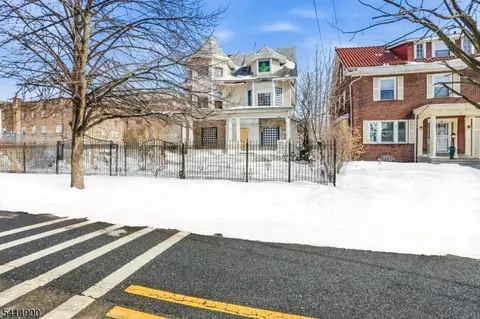 16 Ingraham Pl, Newark, NJ 07108