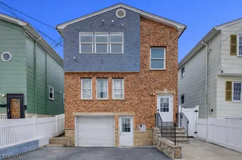 186 Fabyan Pl, Newark, NJ 07112