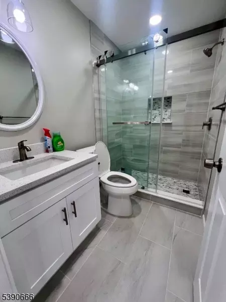 28 Harmony St, North Plainfield, NJ 07060 photo 5