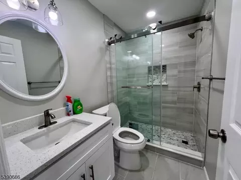 28 Harmony St, North Plainfield, NJ 07060 photo 3