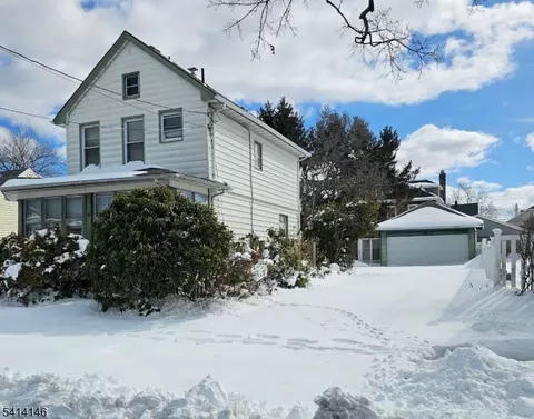 215 W 2nd St, Clifton, NJ 07011
