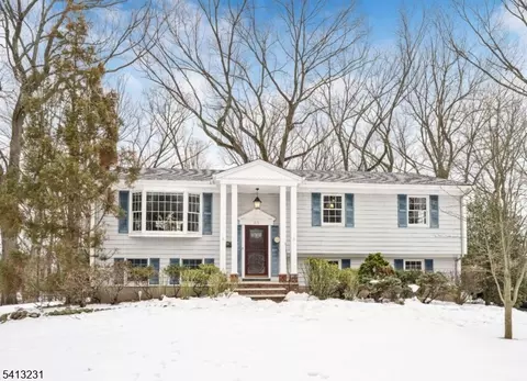 49 School St, Township Of Washington, NJ 07676