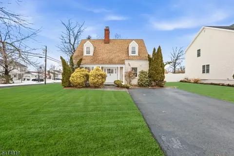 269 Remsen Ave, Avenel, NJ 07001