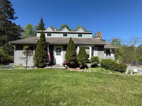 38 Highland Lakes Rd, Vernon, NJ 07462