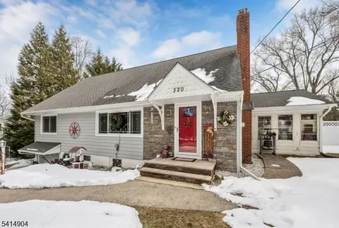 320 Cedar Hill Ave, Wyckoff, NJ 07481