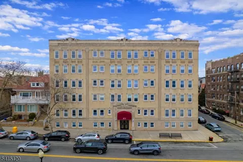 875 Blvd E #35, Weehawken Twp, NJ 07086