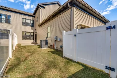 Exterior - 5 E Hartwick Dr, Skillman, NJ 08558 photo 2 of 5