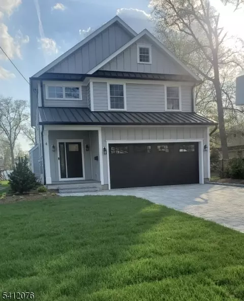 4 Plymouth Dr, Livingston, NJ 07039