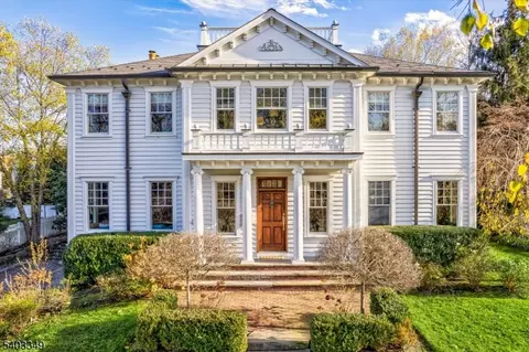 70 Samson Ave, Madison, NJ 07940