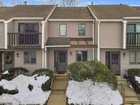 17 Loeser Ave # -D, Somerville, NJ 08876