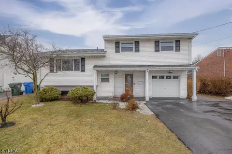175 Rosewood Ln, Woodbridge Twp, NJ 07064