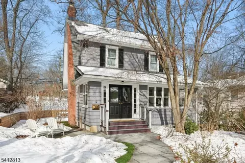 31 Nassau Rd, Montclair, NJ 07043