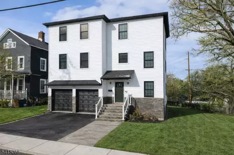 7 Maple St, Bloomfield, NJ 07003
