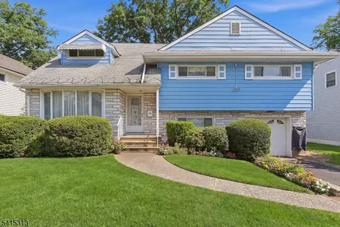 137 Voorhees St, Teaneck, NJ 07666