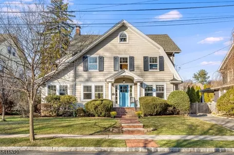 17 Mendl Ter, Montclair, NJ 07042