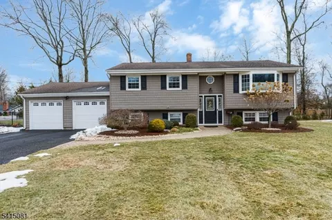 20 Hayward St, Bound Brook, NJ 08805