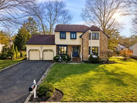 107 Van Dyke Ct, Hillsborough, NJ 08844