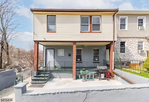 11 N 5th St, Paterson, NJ 07522
