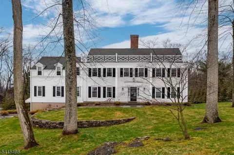42 Mockingbird, Hackettstown, NJ 07840