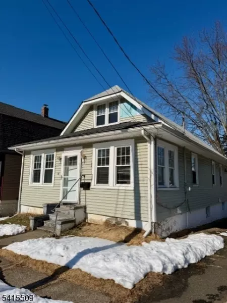 58 Stanley Rd, North Caldwell, NJ 07006