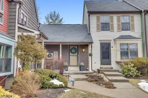 104 Wood Duck Ct, Hackettstown, NJ 07840