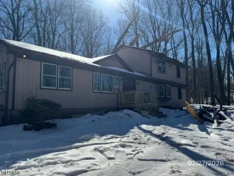 7 Winding Way, Sussex, NJ 07461