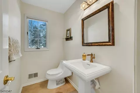 115 Berkeley Cir, Basking Ridge, NJ 07920 photo 16